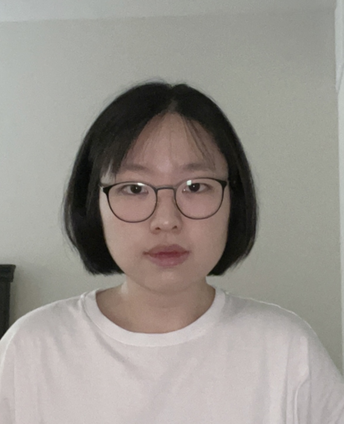 yizhou headshot